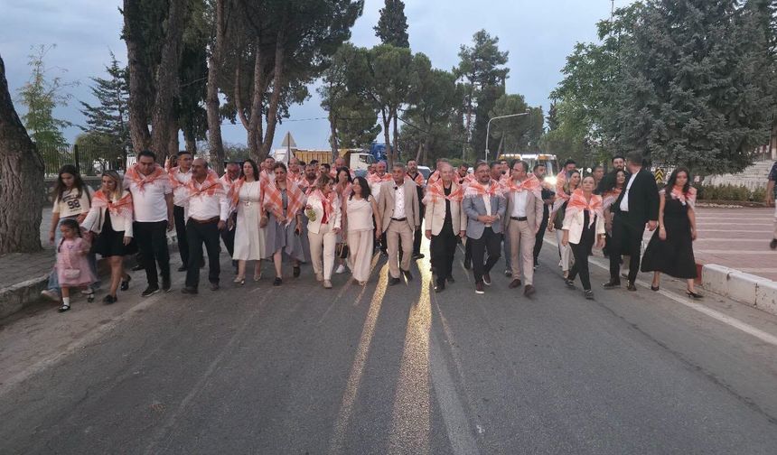 YAĞMUR DA COŞKU DA DİNMEDİ