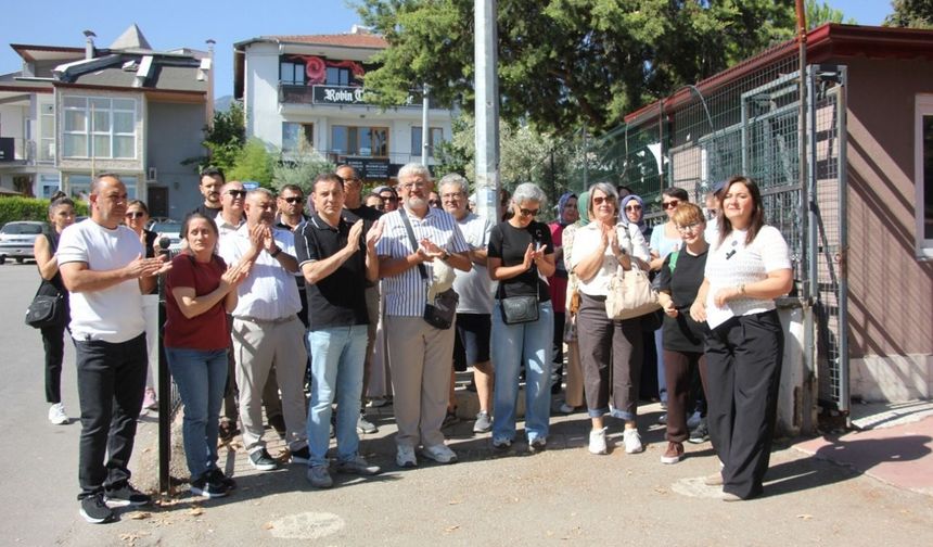 OKULDA BELİRSİZLİĞE VELİ TEPKİSİ