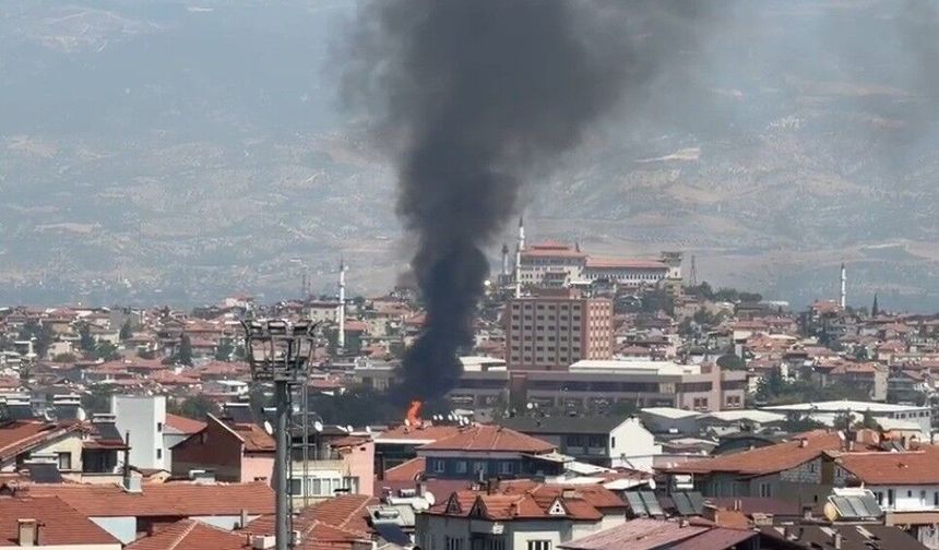 PALET FABRİKASINDA KORKUTAN YANGIN