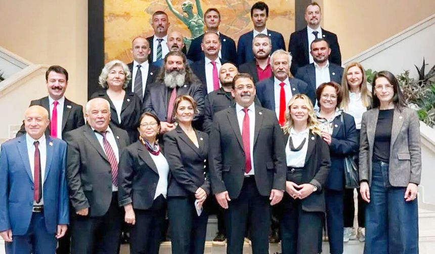 YENİ PARTİ MERKEZEFENDİ’DE MÜJDAT İLHAN GÜVEN TAZELEDİ