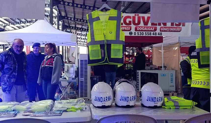 JANDARMA SÜRÜCÜLERE REFLEKTÖRLÜ YELEK