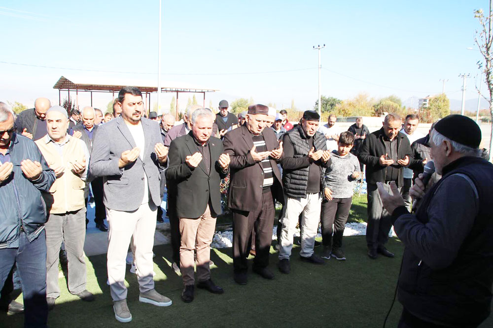 583886732 18170285779372791 7177836470272112797 N