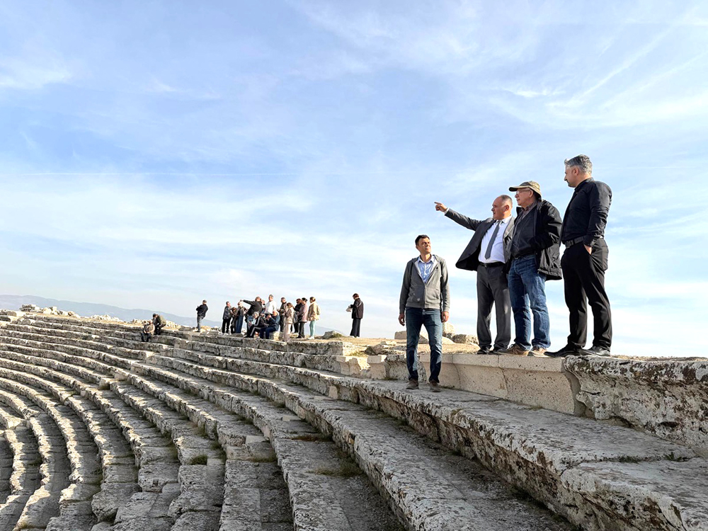 584909142 18087785086959870 4827954133884956524 N