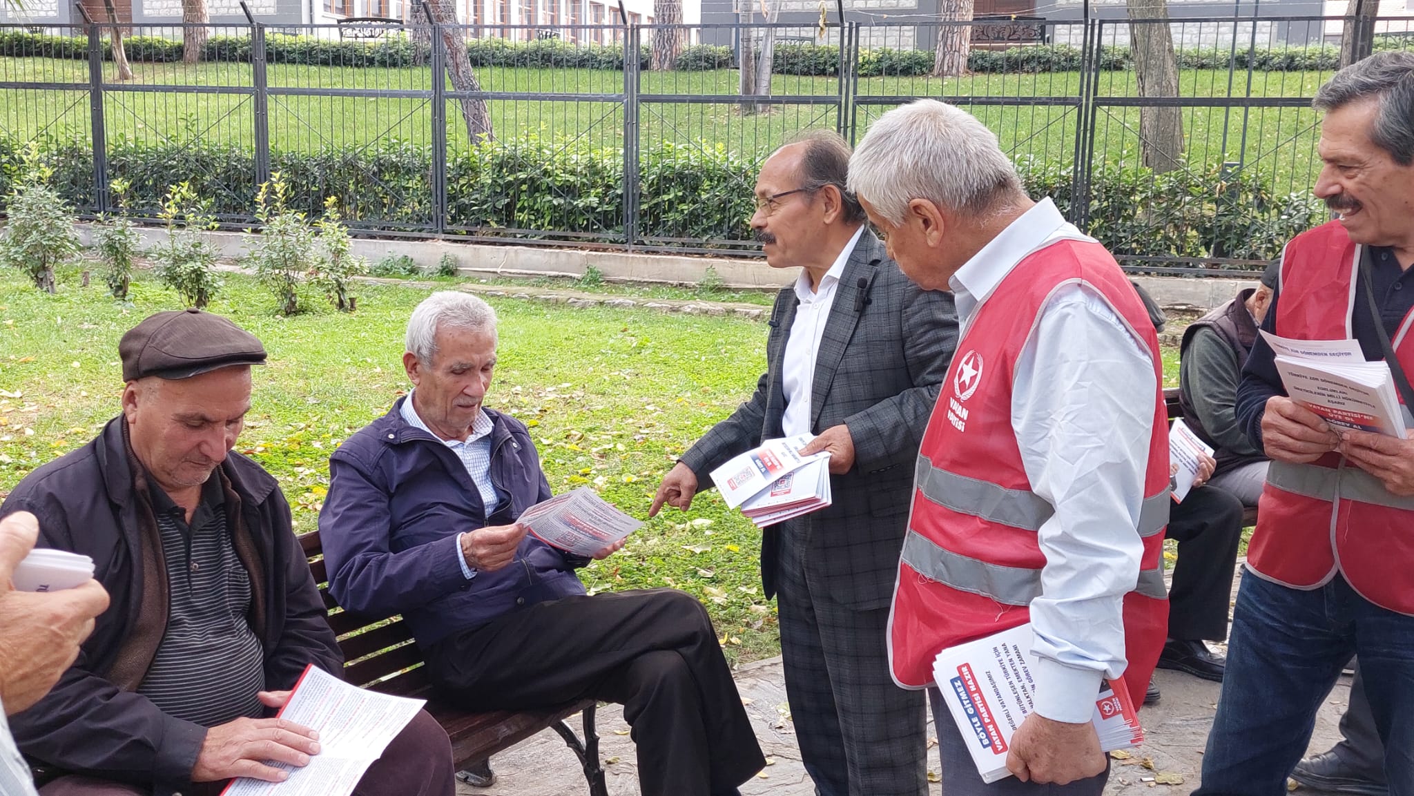 Bildiri Dağıtma Çalışması (4)