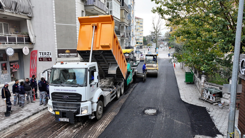 Büyükşehir’den Değirmenönü’ne Sıcak Asfalt Çalışması (2)