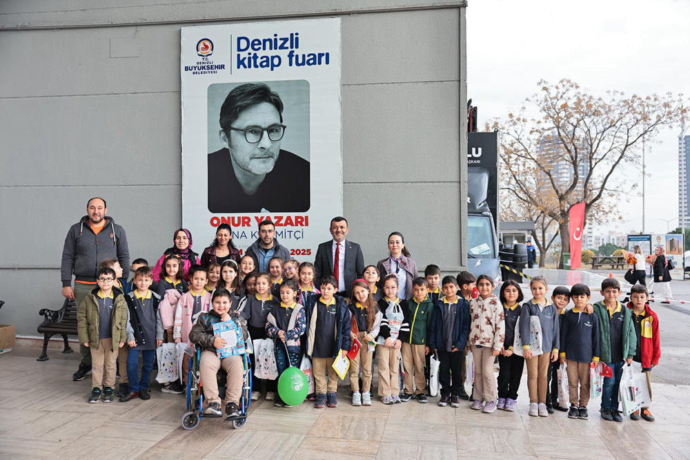 Denizli Büyükşehir Belediyesi 8. Kitap Fuarı Kapılarını Açtı (7)