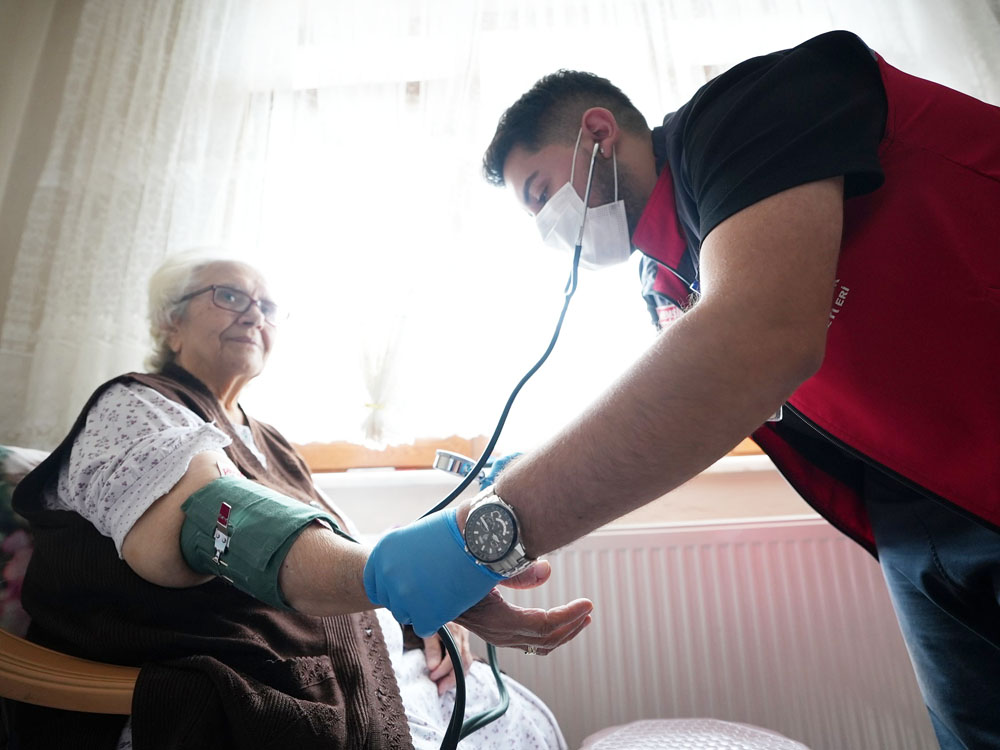 Denizli Büyükşehir’in Evde Bakım Ve Sağlık Hizmetleri ( (7)