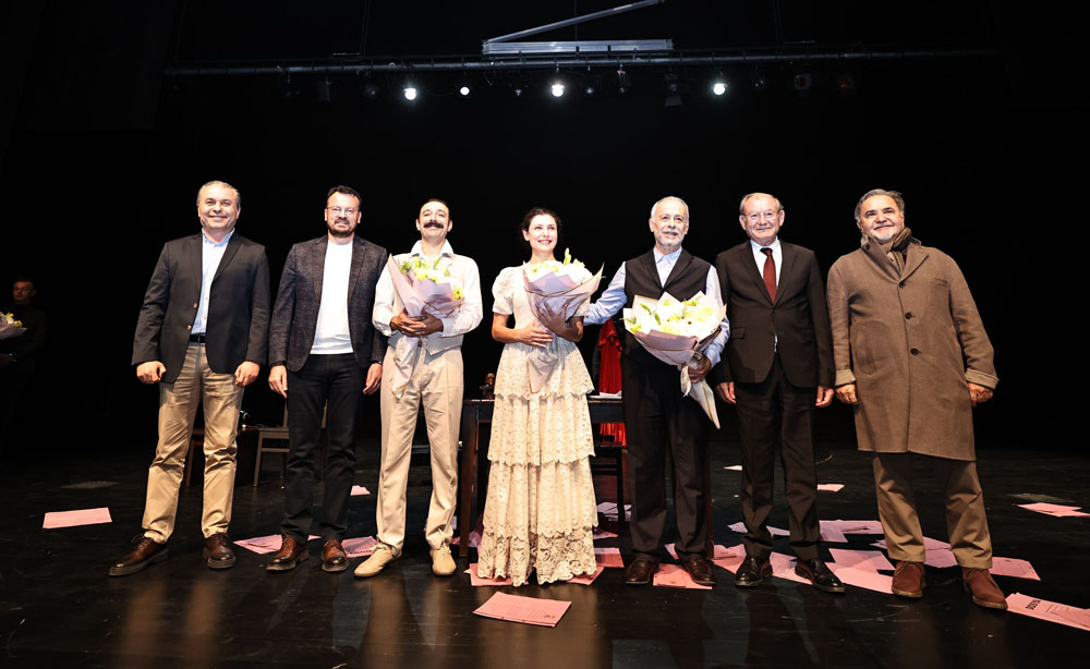 Türk Tiyatrosunun Belleği Büyükşehir Sahnesinde (2)