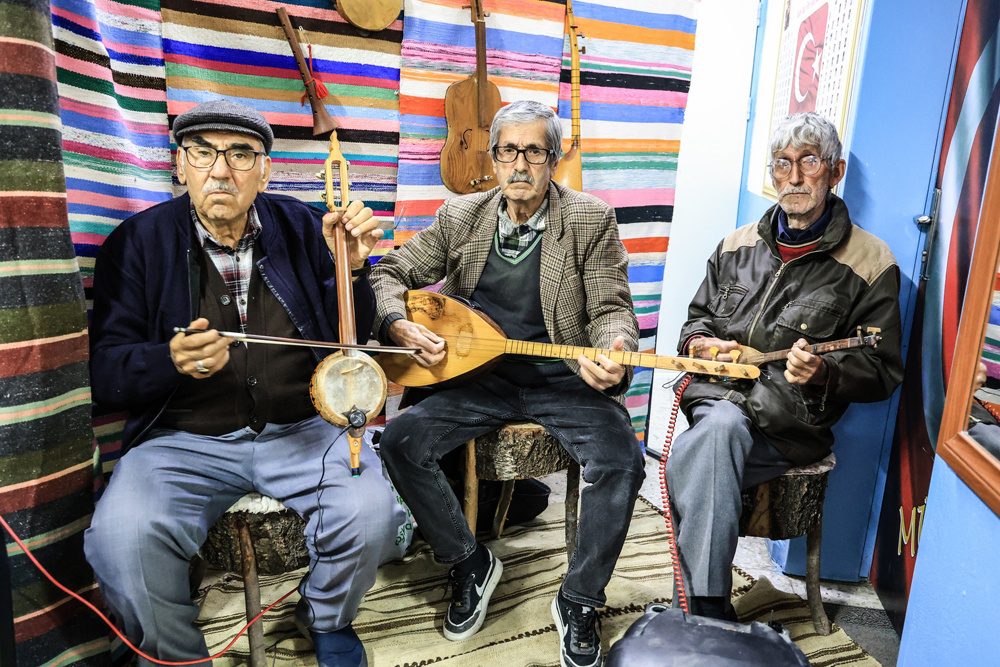 595272984 2551641791878149 1010728871260036550 N