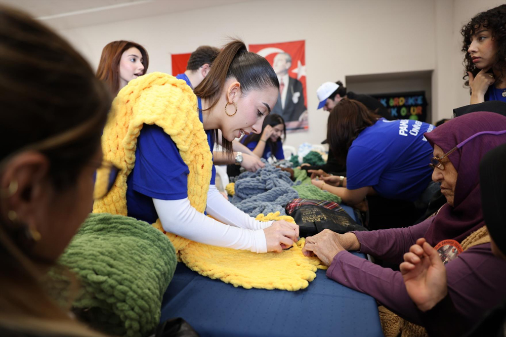 Xl 020B765E 785E 4061 9C4D 5D0A7Fc836B6