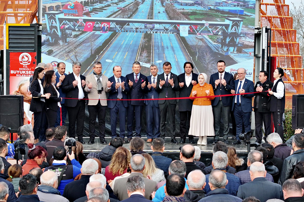 623676030 18404344543133079 3662615414440310145 N