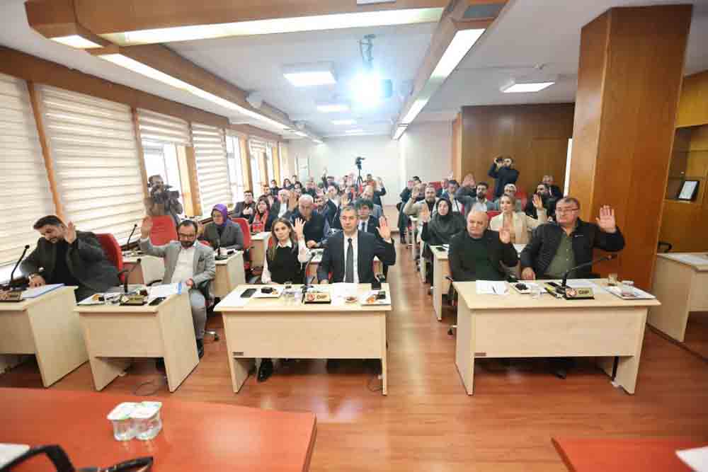 8 N G3 R10 12 2024 M E R K E Z E F E N D İ’ Y E H A L K M A R K E T G E L İ Y O R(4)