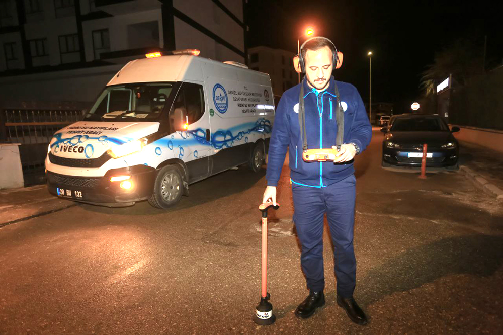 Büyükşehir Deski̇ Ekipleri 7 24 Sahada (3)