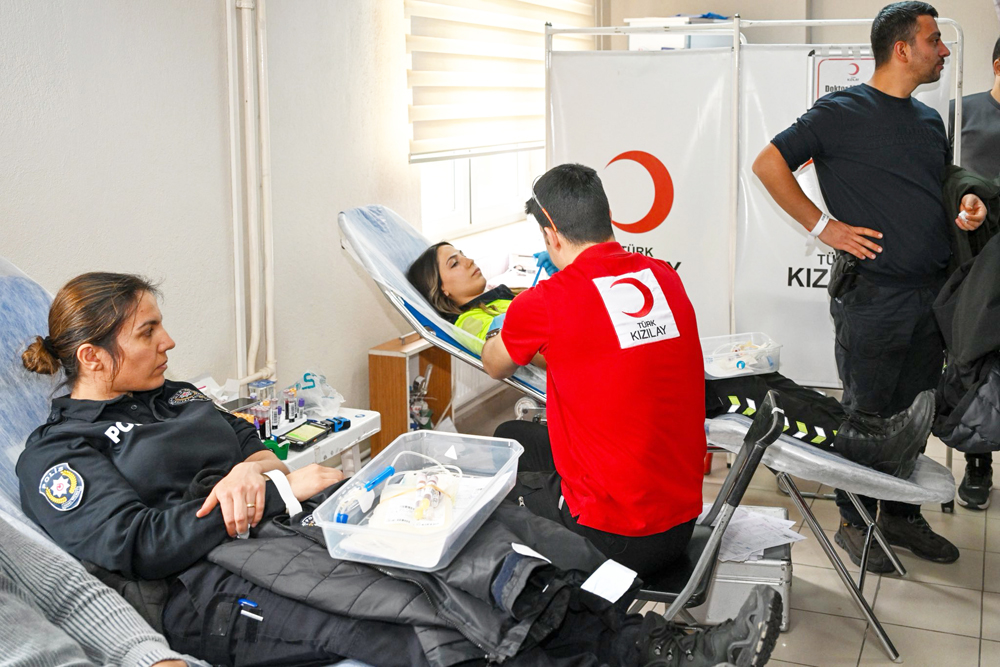 G Rv N O W A A A 8Rq