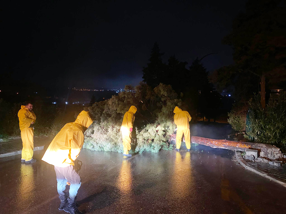 Pamukkale Beledi̇yesi̇’nden Firtina Nöbeti̇ (14)