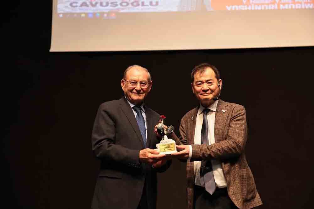 648754692 17929711287214555 2167257820850845565 N