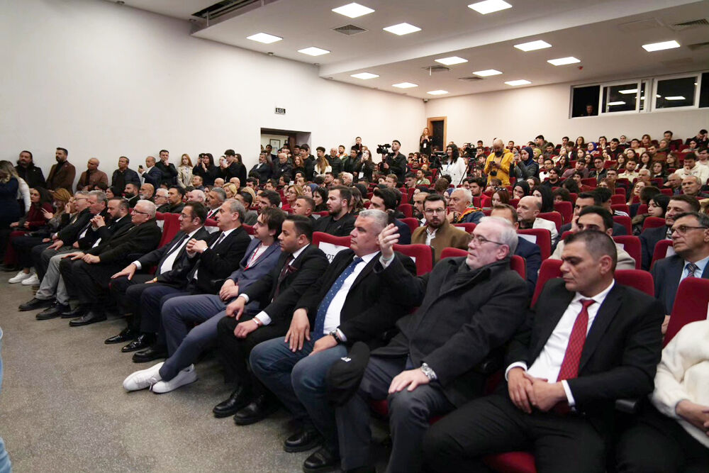 651183318 1475219233972426 2252314982604560013 N