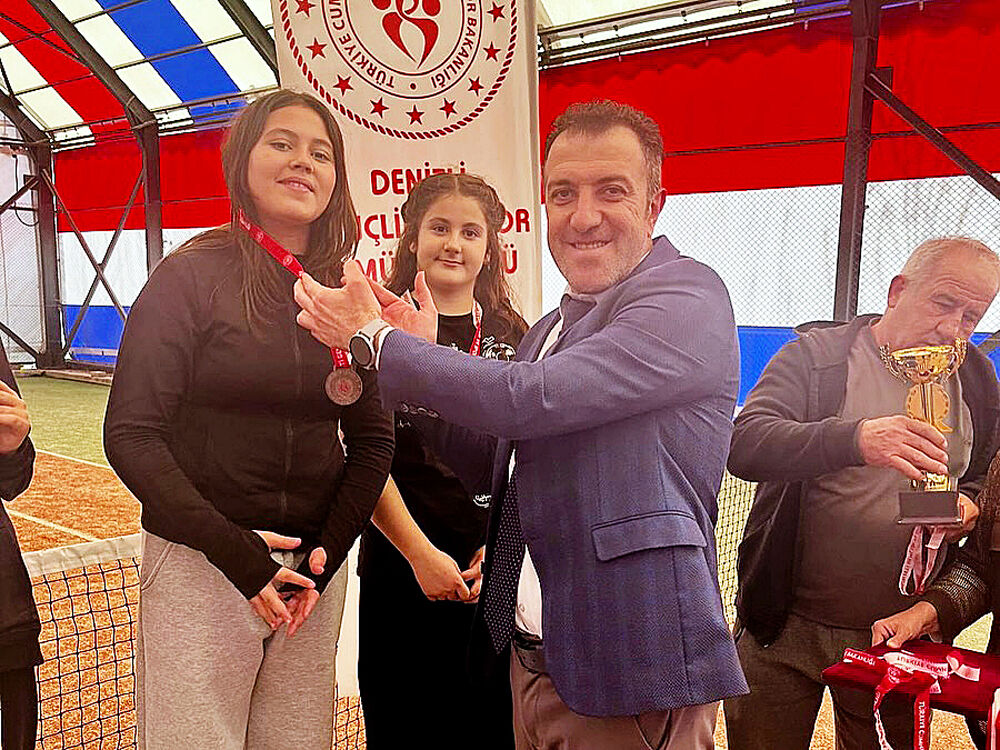 657159397 18366878584206729 768300152316099777 N