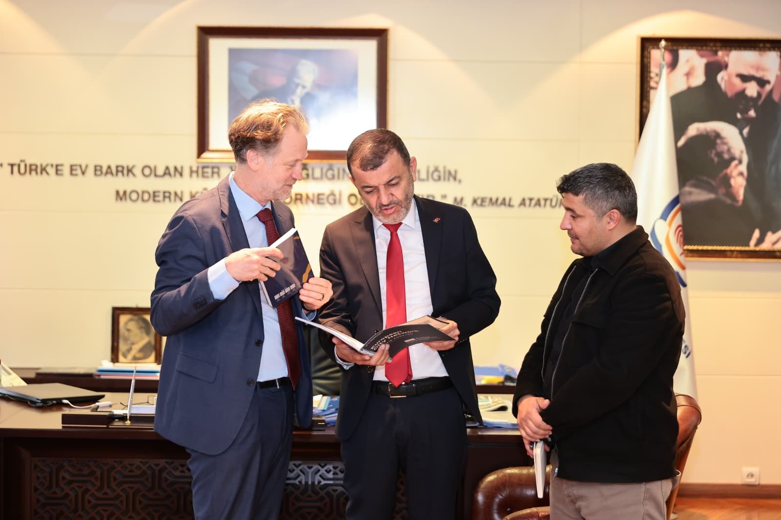 Denizli, Avrupa Demokrasi Başkenti 2027 Için Finalde (2)