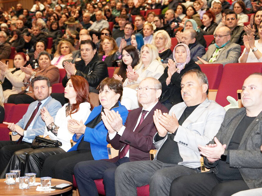 Özay Gönlüm Salonu’nda Vefa Gecesi (9)