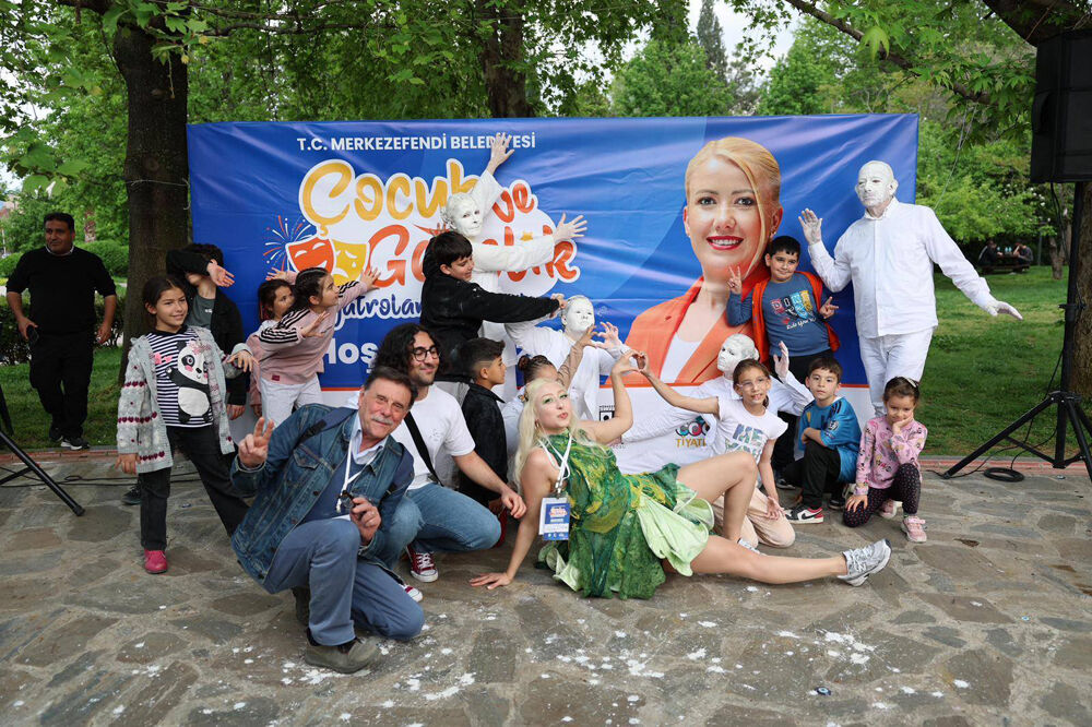 2. Uluslararasi Çocuk Ve Gençli̇k Ti̇yatrolari Festi̇vali̇ Başladi (11)