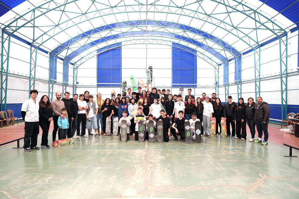 663274444 3285074974985375 1515555317460683469 N