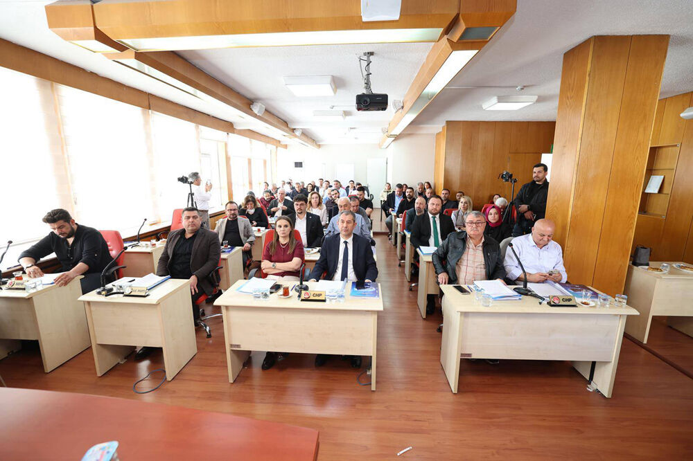 668215679 3289150704577802 5992740451373555467 N