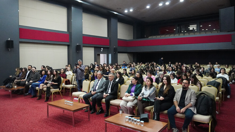 670607804 18048082340733740 5313537629075216193 N