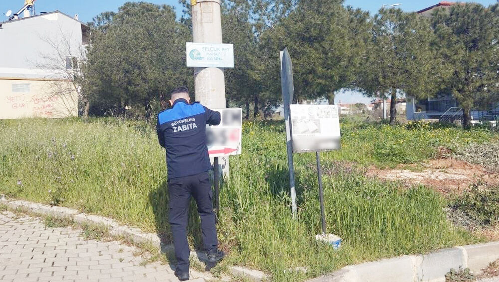 Büyükşehir Zabıta’dan Totem Ve Tabela Denetimi (1)
