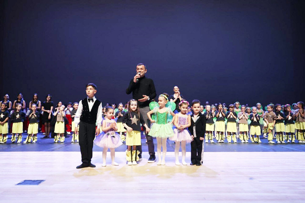 Denizli Büyükşehir’in 23 Nisan Etkinlikleri Miniklerle Başladı (1)