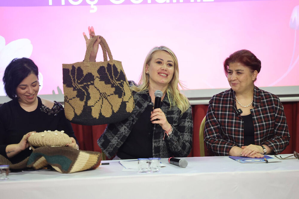 Kadinlarin Üretti̇ği̇ Ürünler Büyük Markalara Tedari̇k Oluyor (8)