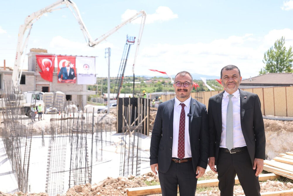 Güney’de Yeni Yaşam Merkezinin Temeli Atıldı (2)-1