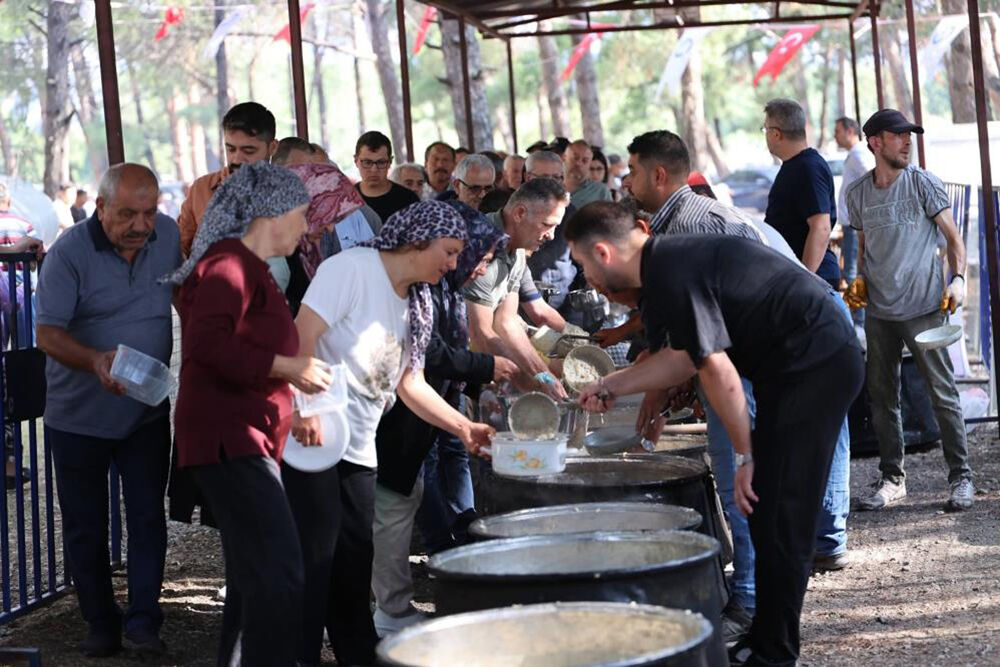 30. Geleneksel Kizilcabölük Festi̇vali̇ Coşkuyla Tamamlandi 3