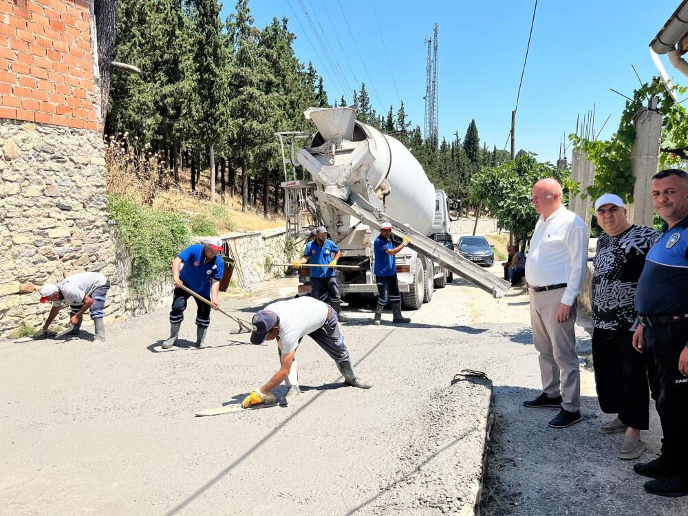Başkan Kumral Mahallerde Yürütülen Çalişmalari Yeri̇nde İnceledi̇ 1