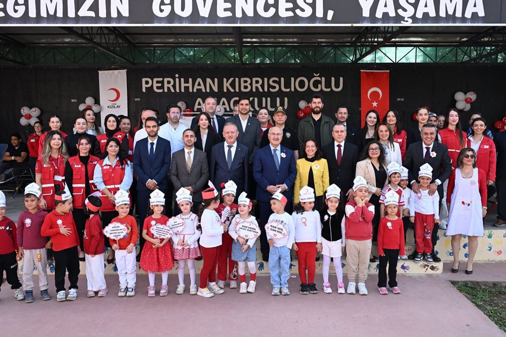 MİNİKLER KAN BAĞIŞININ ÖNEMİNE DİKKAT ÇEKTİ