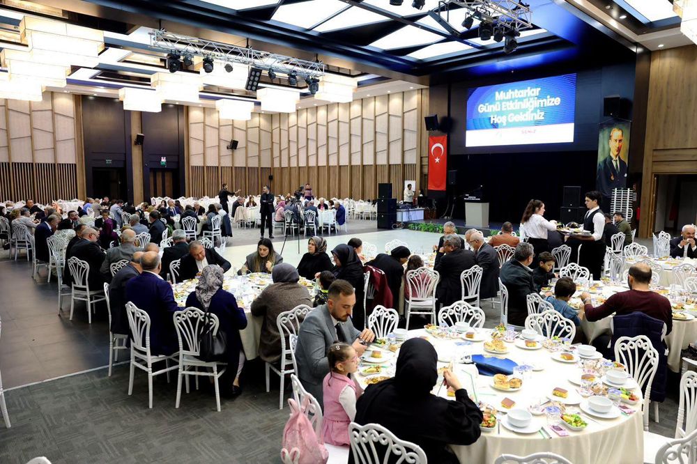 Başkan Doğan Muhtarlar İle Bi̇r Araya Geldi̇ (7)