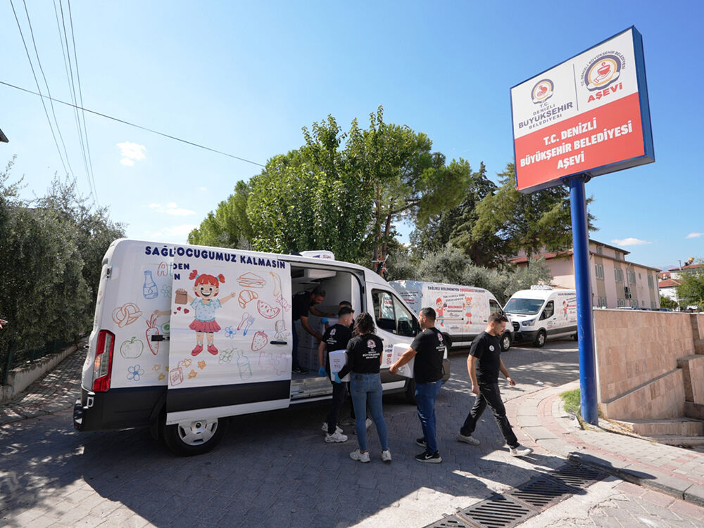 Büyükşehir’in Beslenme Desteği Projesi 12 Bin 600 Öğrenciye Ulaştı (5)