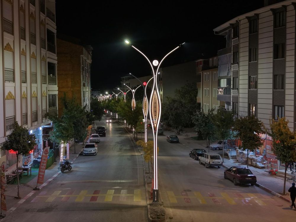 Denizli Büyükşehir’den Ilçelerde Aydınlatma Atağı (5)