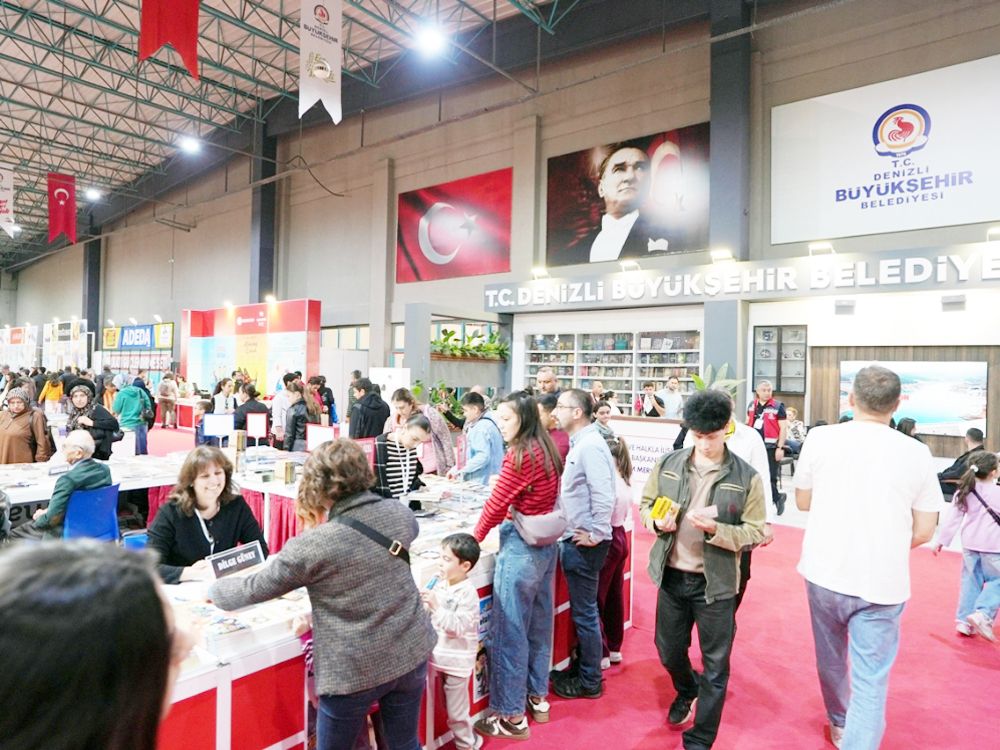 Denizli Tüyap Kitap Fuarı Rekor Katılımla Sona Erdi (3)