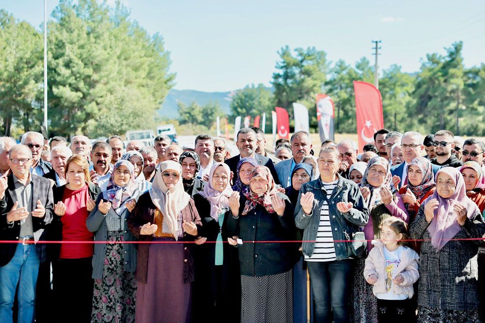 Gülbağlık Yolu Ulaşıma Açıldı, Çamlarca’da Gönüller Birleşti (2)