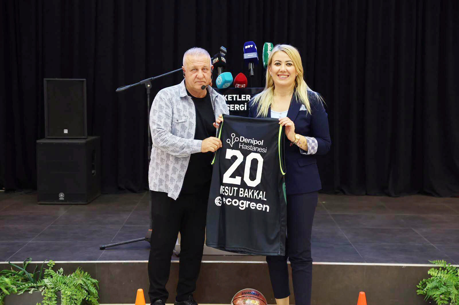 Merkezefendi̇ Beledi̇yesi̇’nden 127 Amatör Spor Kulübüne Malzeme Desteği̇ (7)
