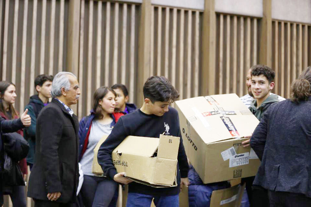 Merkezefendi̇ Beledi̇yesi̇’nden Amatör Spor Kulüpleri̇ne Malzeme Desteği̇ (4)